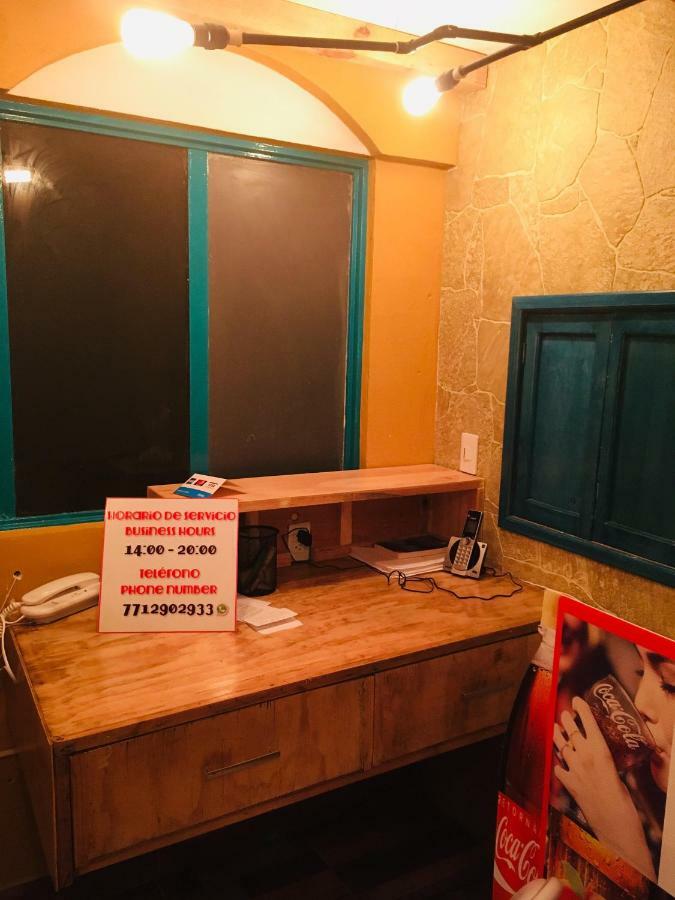 Hostal Makea Pachuca Eksteriør bilde